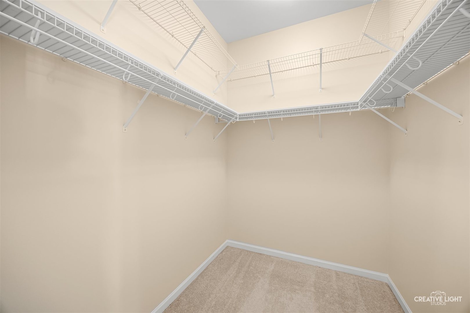 633 S Cadillac Circle Property Photo 14
