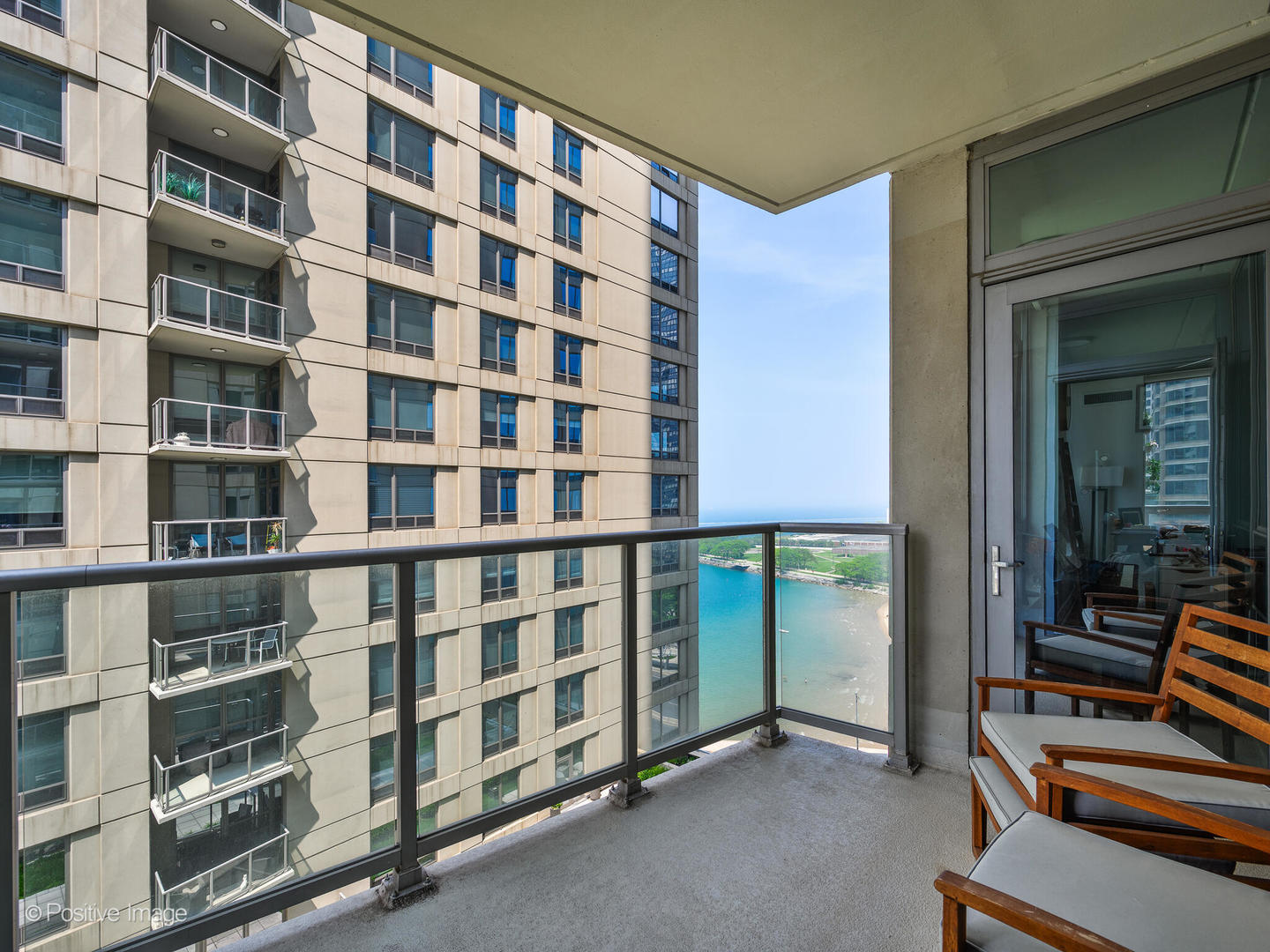 600 N Lake Shore Drive 1409 Property Photo 7