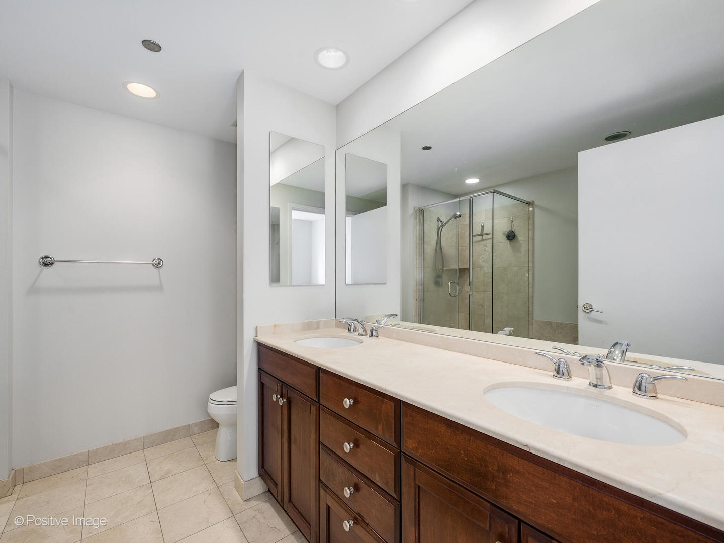 600 N Lake Shore Drive 1409 Property Photo 13