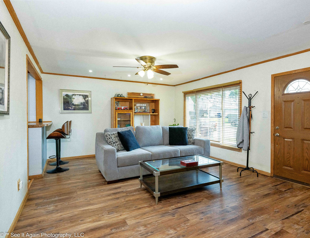 7300 W 114th Place Property Photo 2