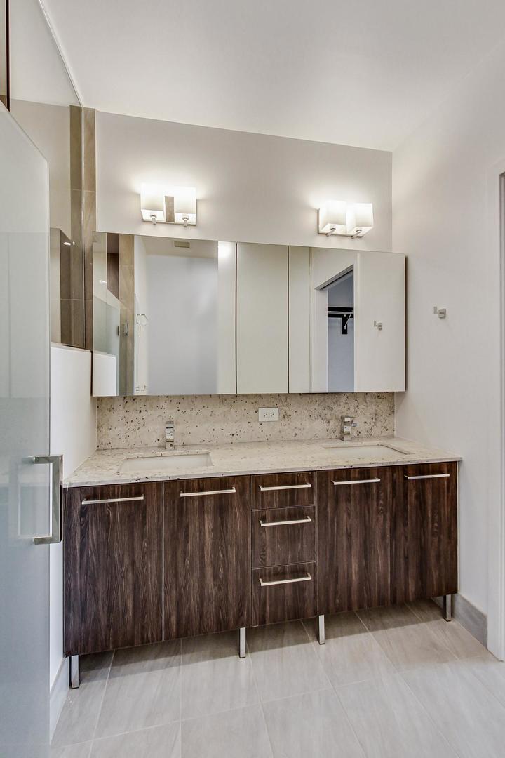 750 N Hudson Avenue 2503 Property Photo 19