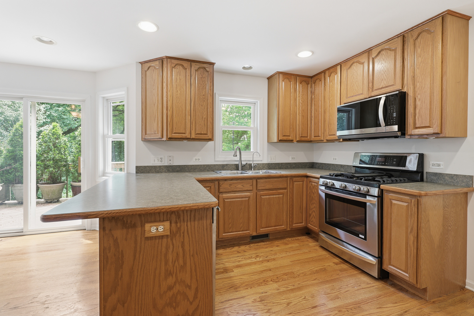 1018 Park Avenue Property Photo 11