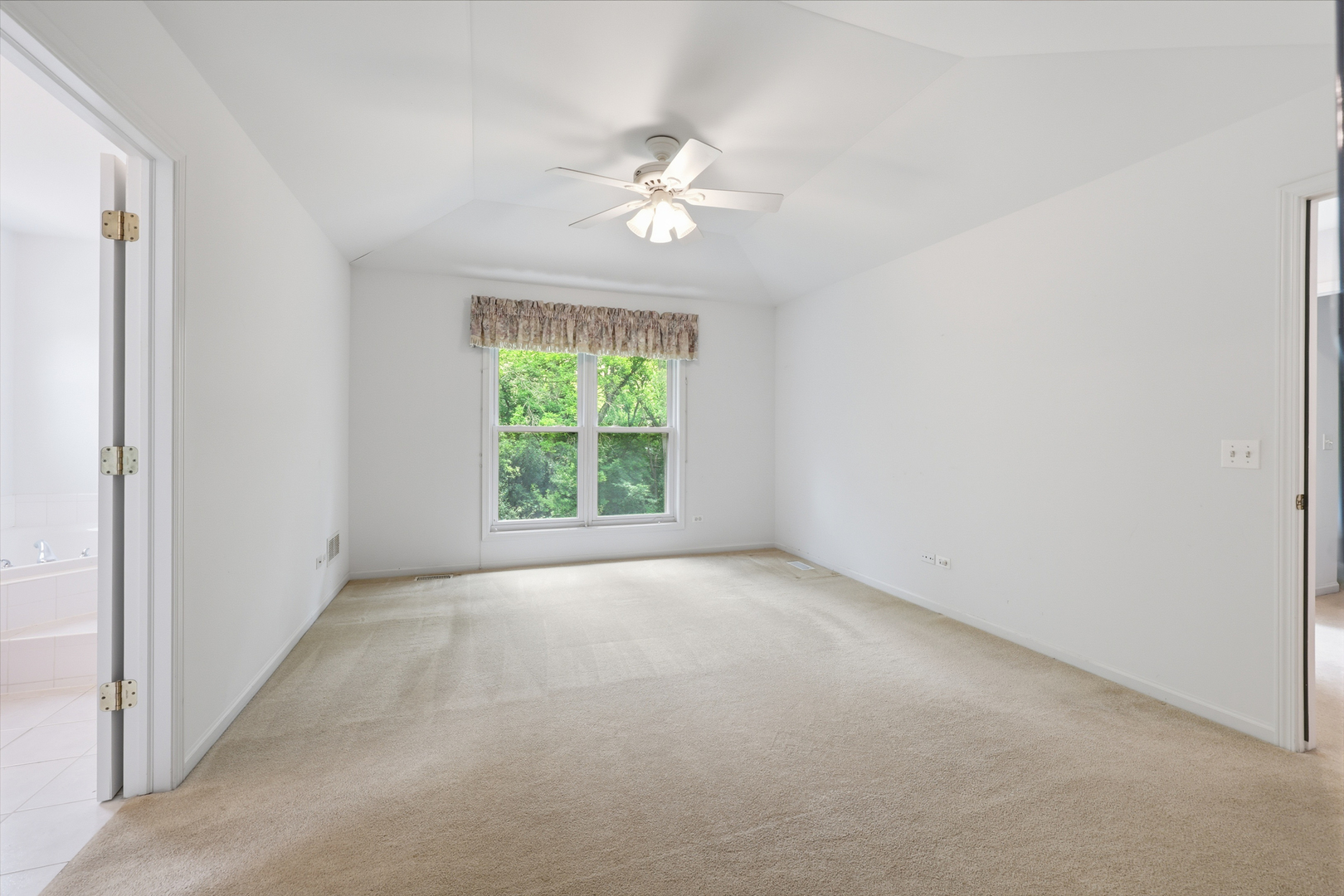 1018 Park Avenue Property Photo 20