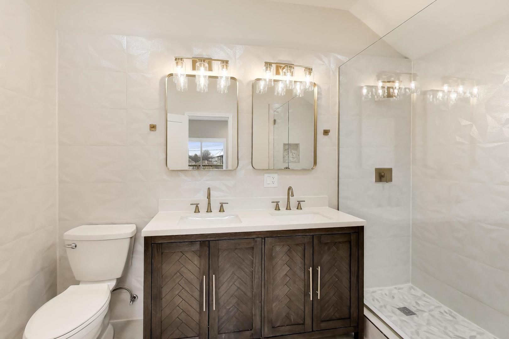 4065 N Meade Avenue Property Photo 20