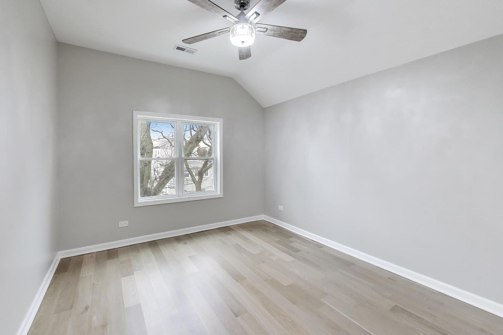 4065 N Meade Avenue Property Photo 25