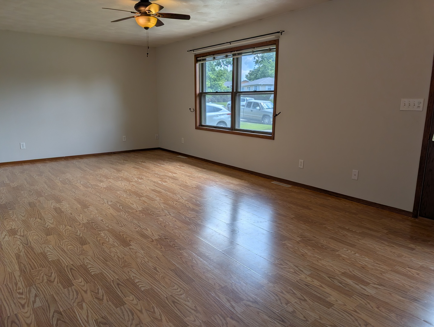 204 Hickory Drive Property Photo 2