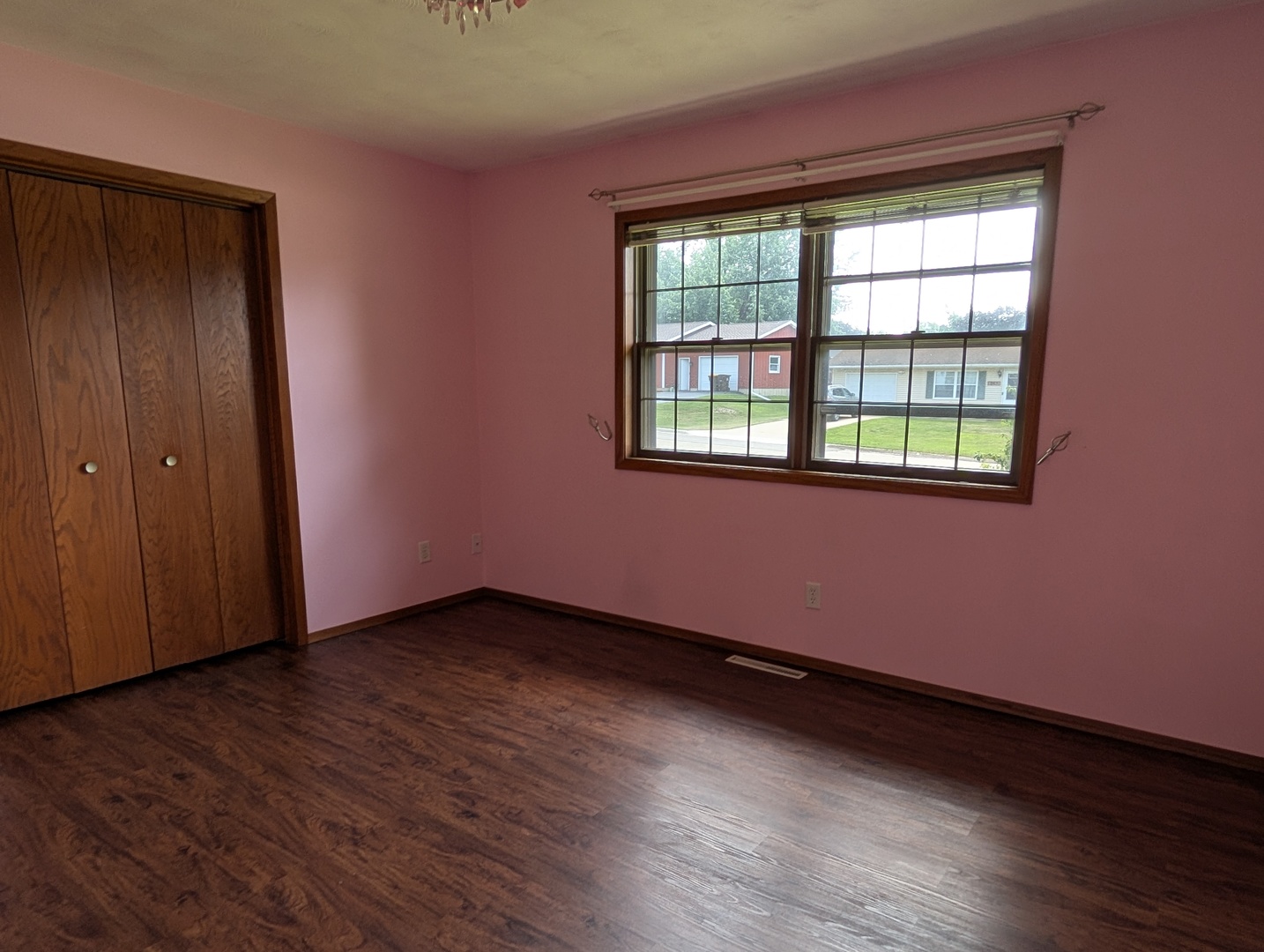 204 Hickory Drive Property Photo 7