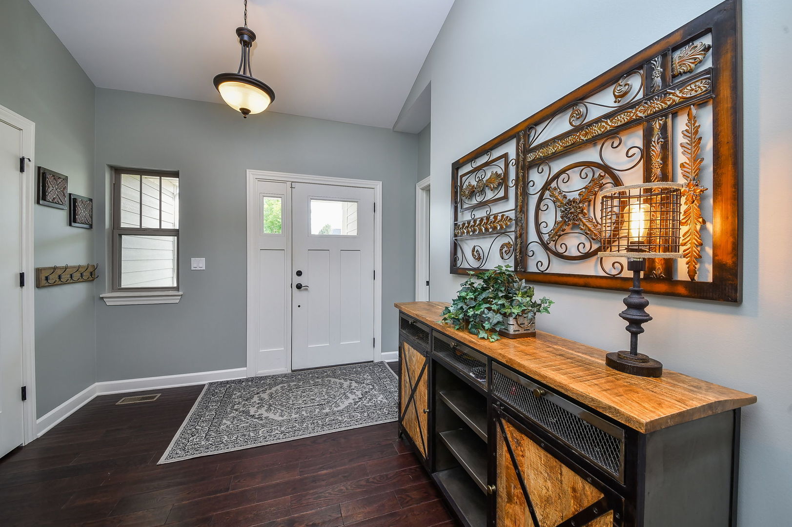 3529 Gallant Fox Drive Property Photo 3