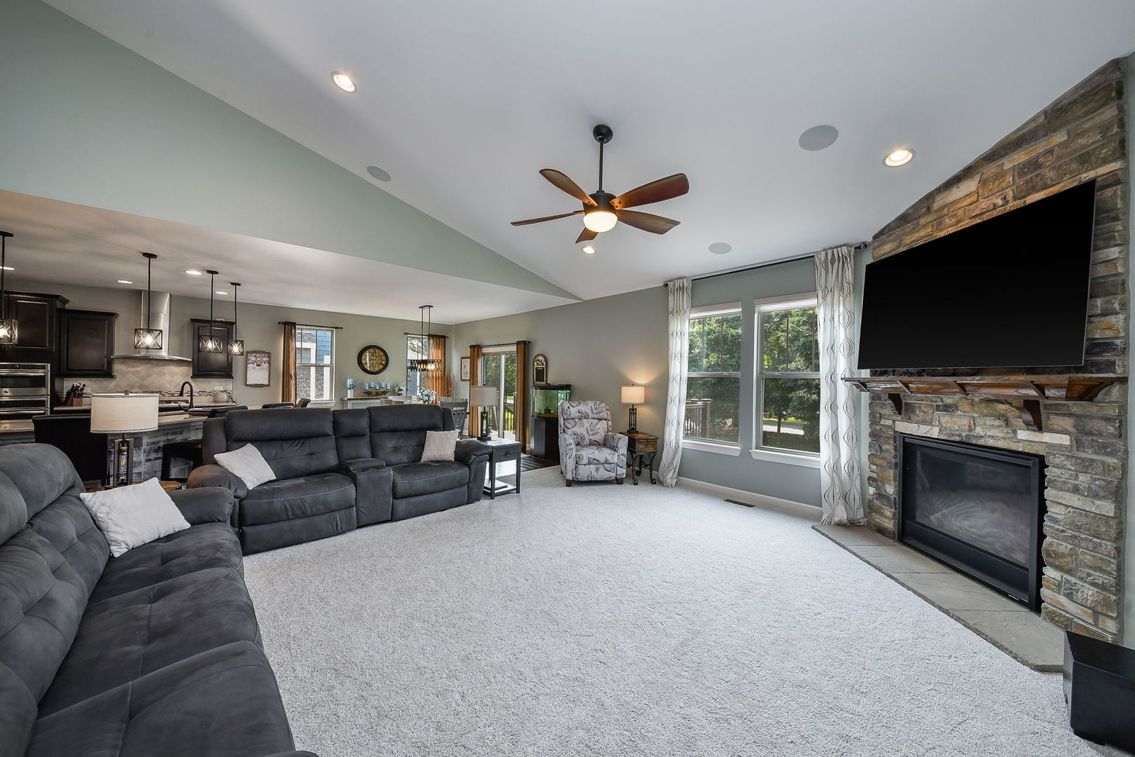 3529 Gallant Fox Drive Property Photo 6