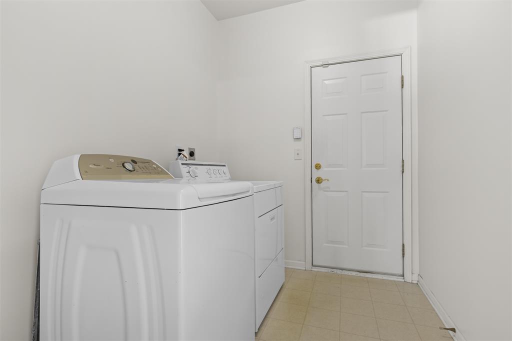 2947 Troon Court Property Photo 21