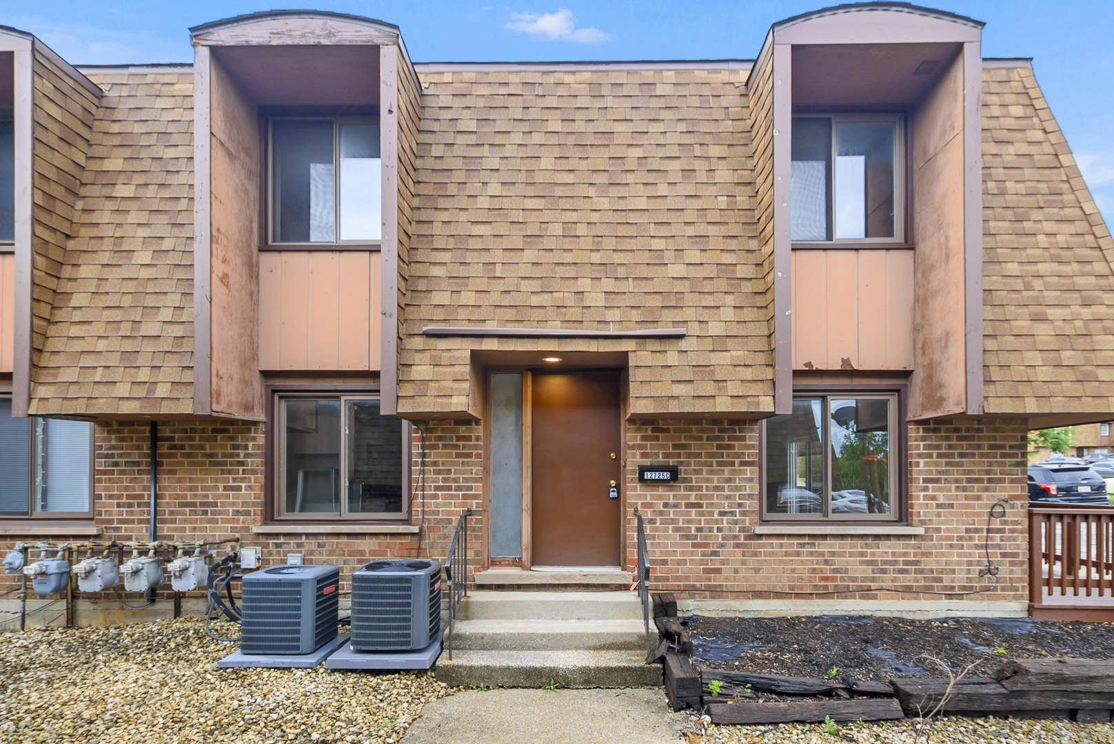 12752 Kenneth Avenue C Property Photo 1