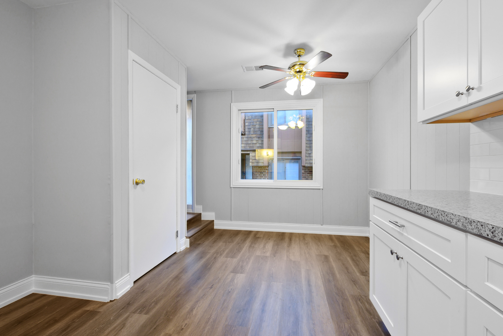 12752 Kenneth Avenue C Property Photo 16