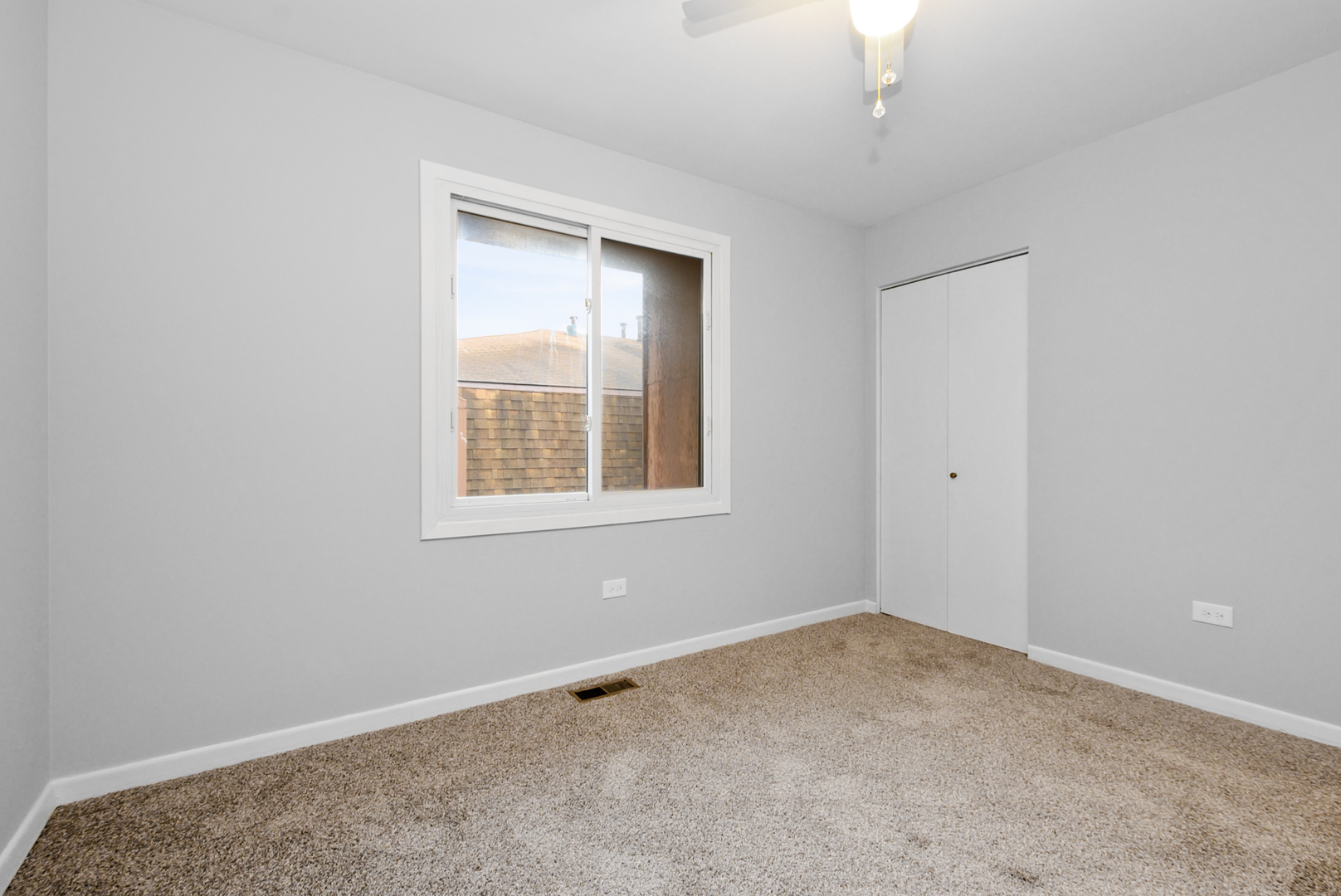 12752 Kenneth Avenue C Property Photo 20