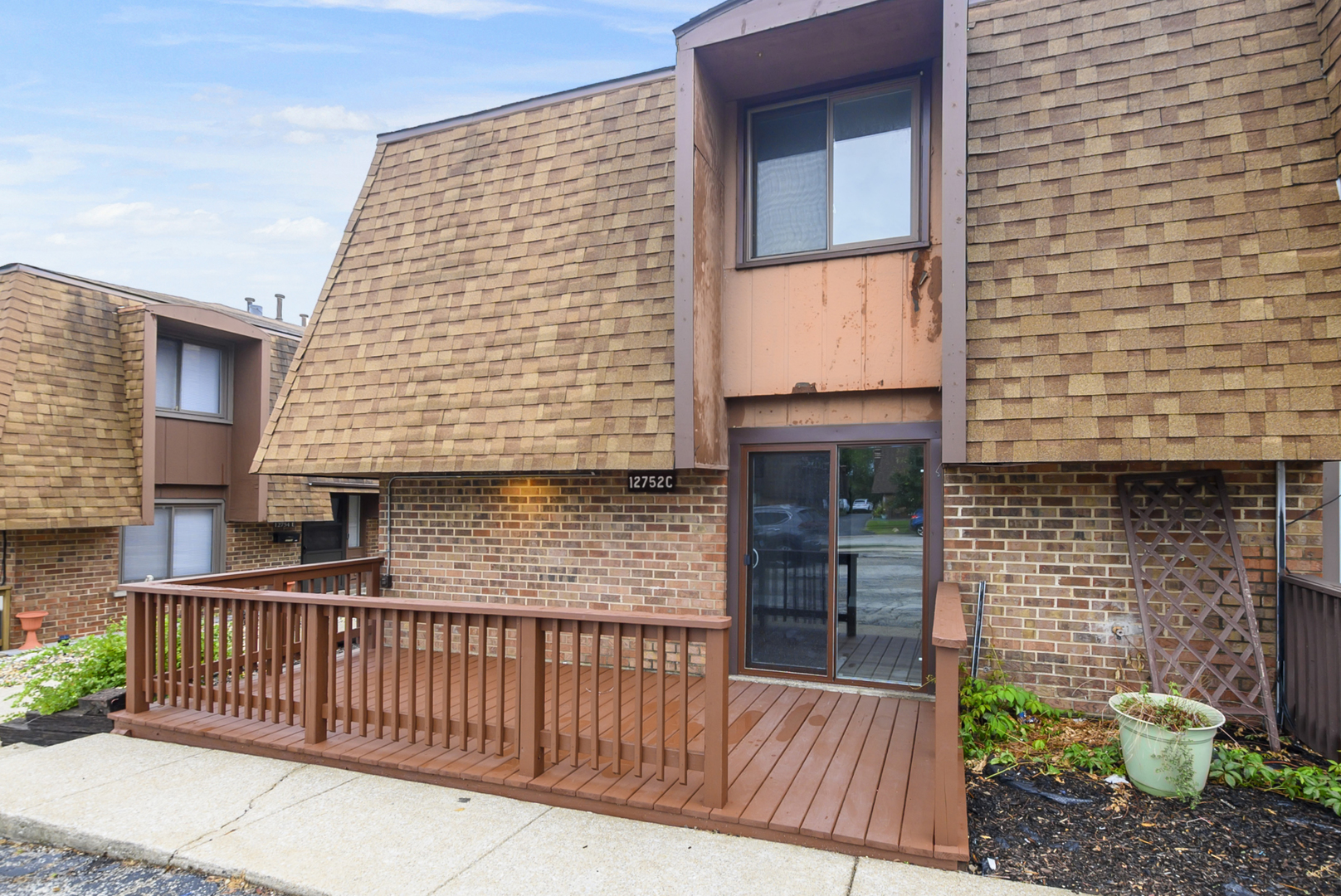 12752 Kenneth Avenue C Property Photo 26