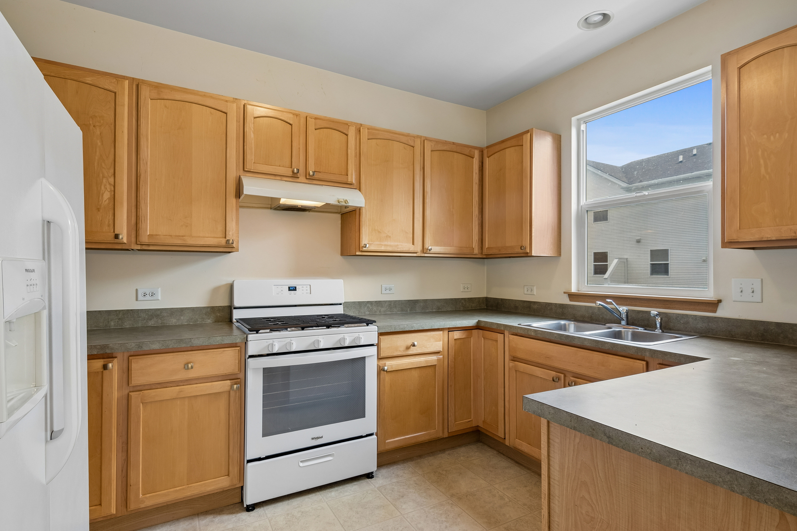 1472 Cambria Drive 4 Property Photo 10