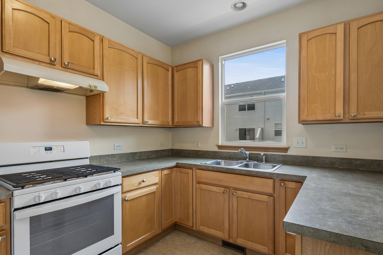 1472 Cambria Drive 4 Property Photo 11