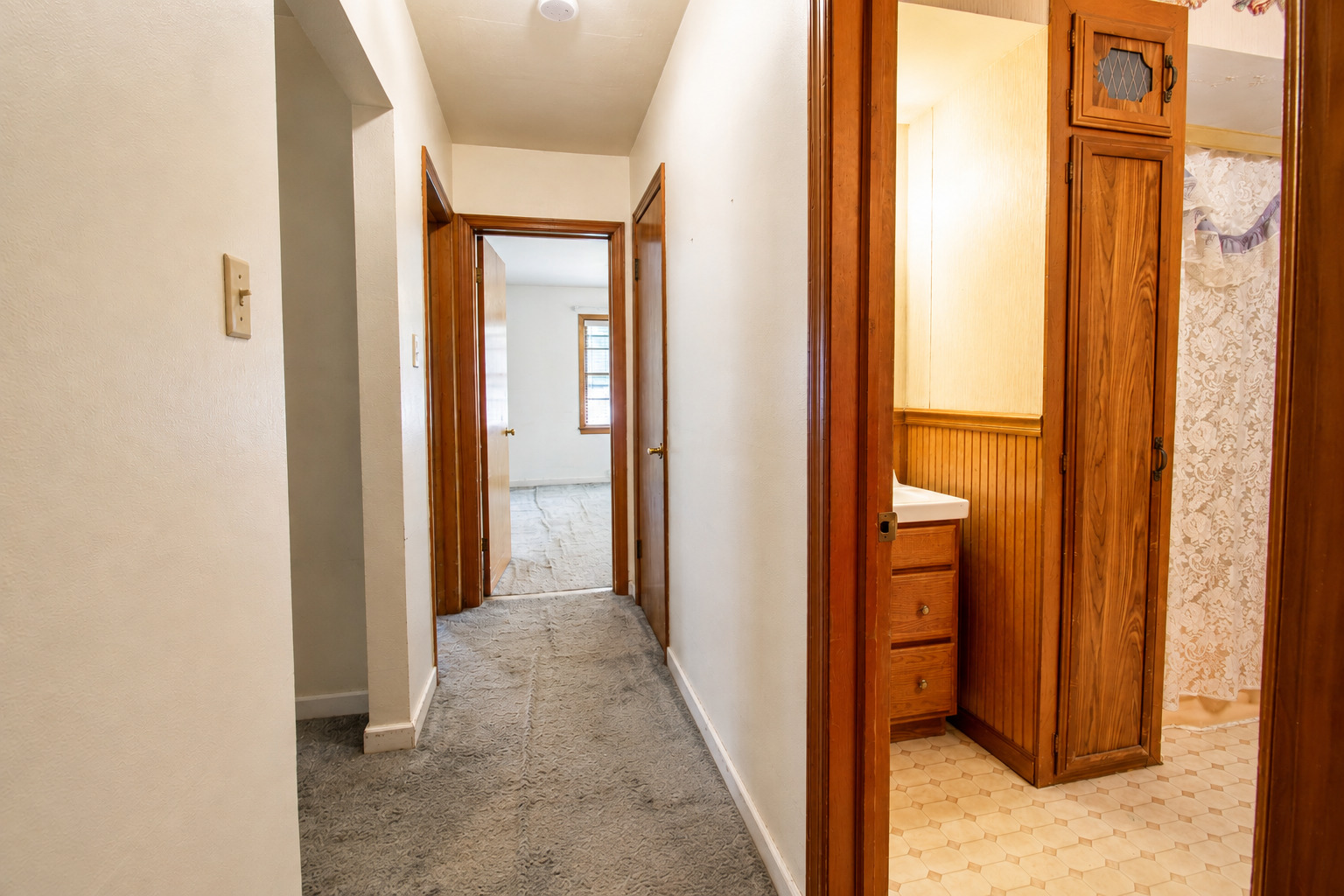 1067 Wentworth Avenue Property Photo 20