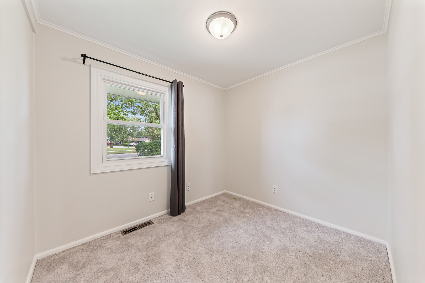 7144 173rd Place Property Photo 10