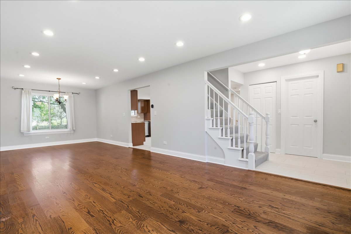 1284 Regent Drive Property Photo 12