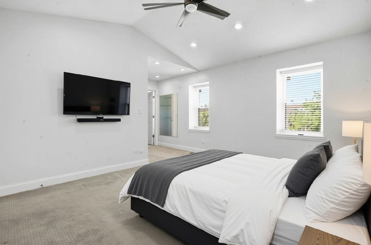 1284 Regent Drive Property Photo 14