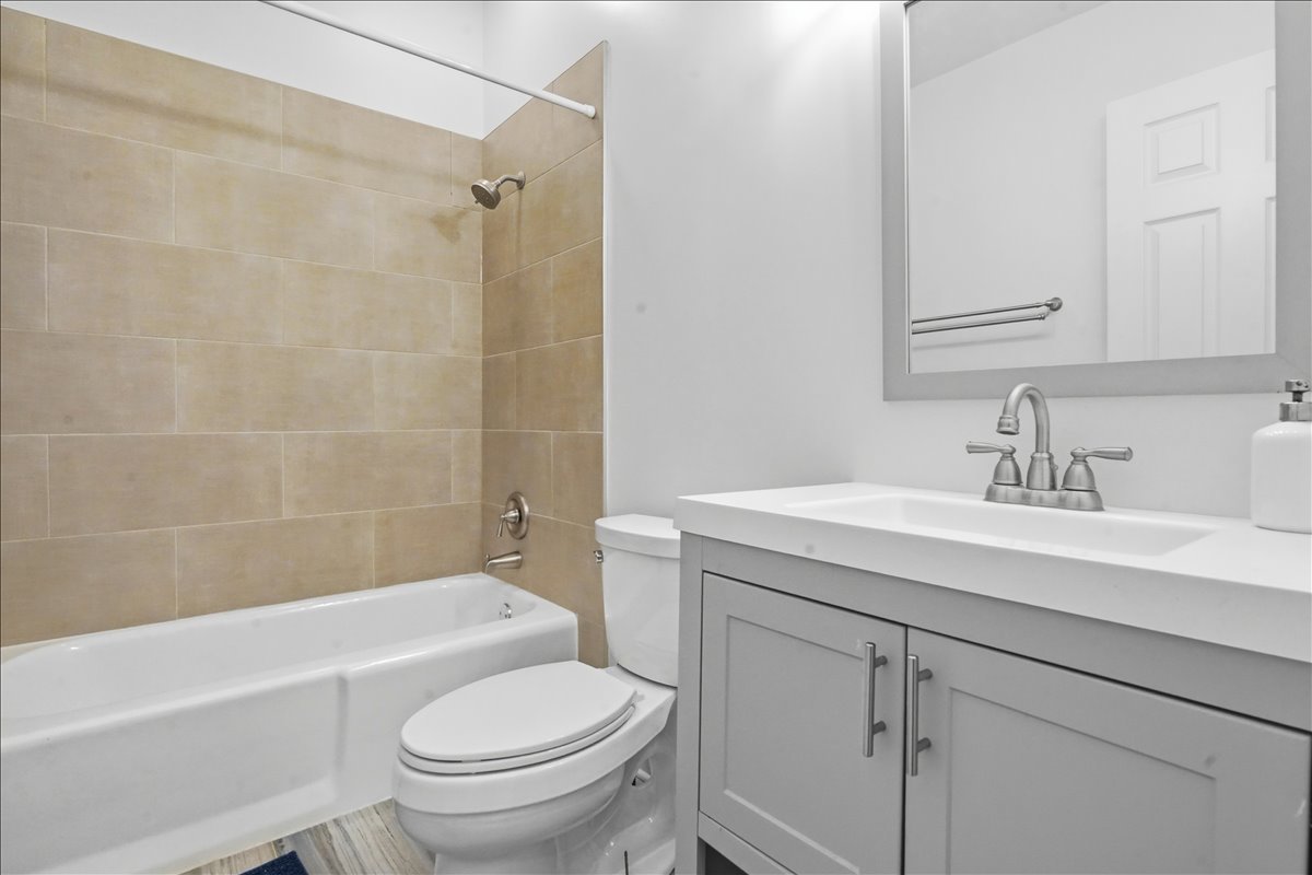 1284 Regent Drive Property Photo 20
