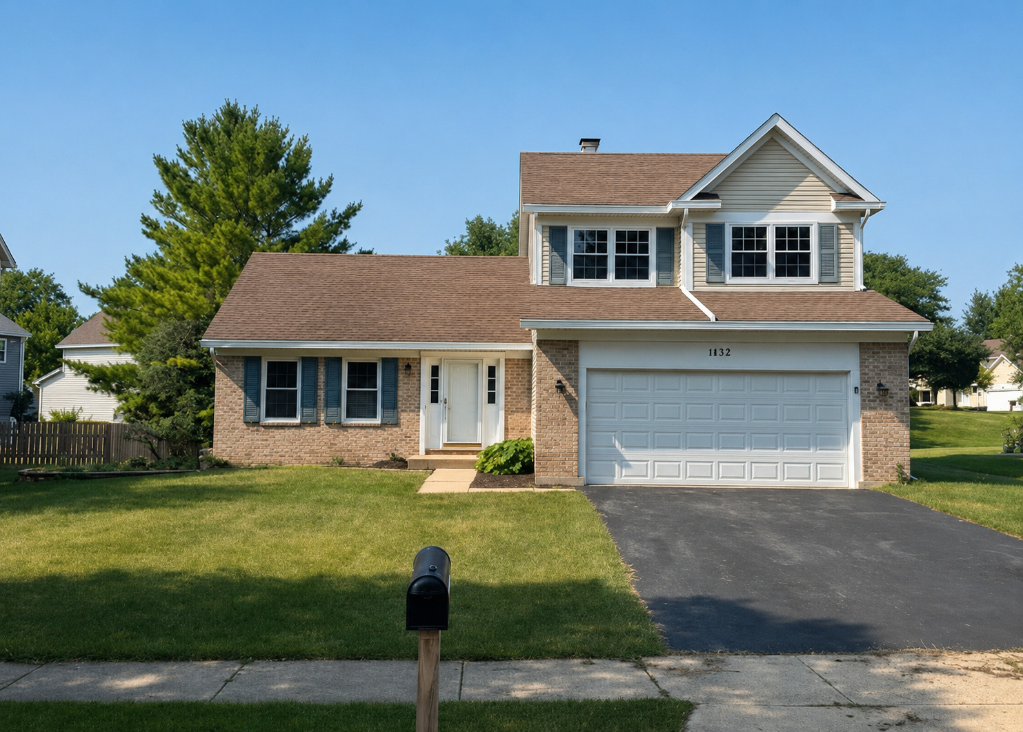 1432 Huntcliff Road Property Photo 1