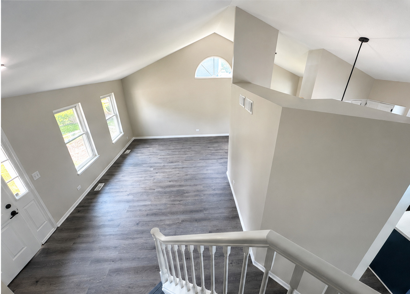 1432 Huntcliff Road Property Photo 5