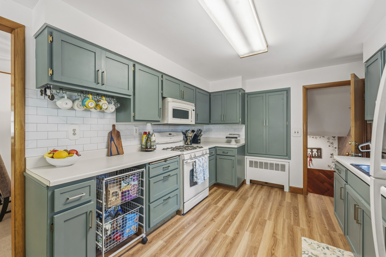 35 Woodland Avenue Property Photo 3