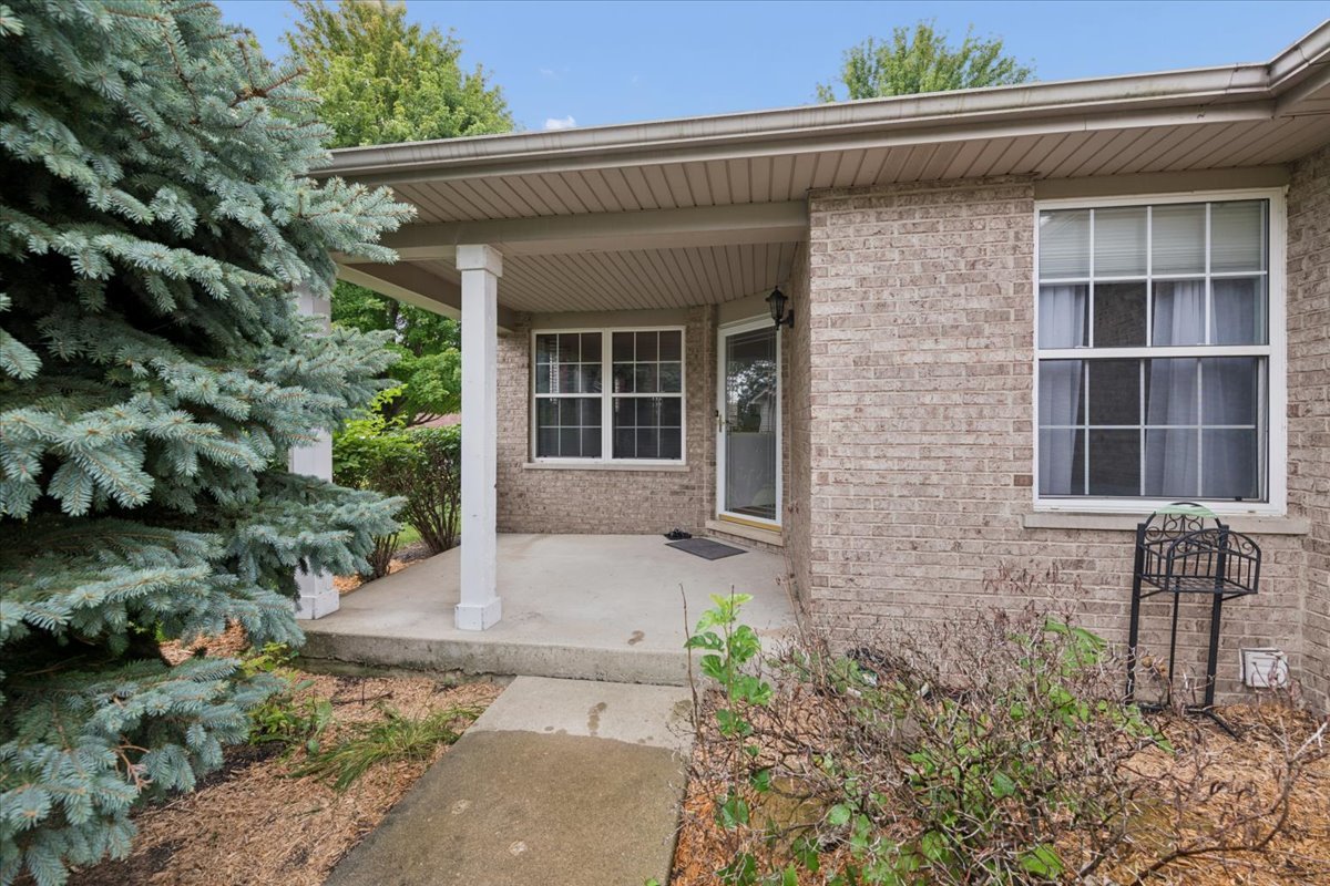 4712 Mikasa Court Property Photo 2