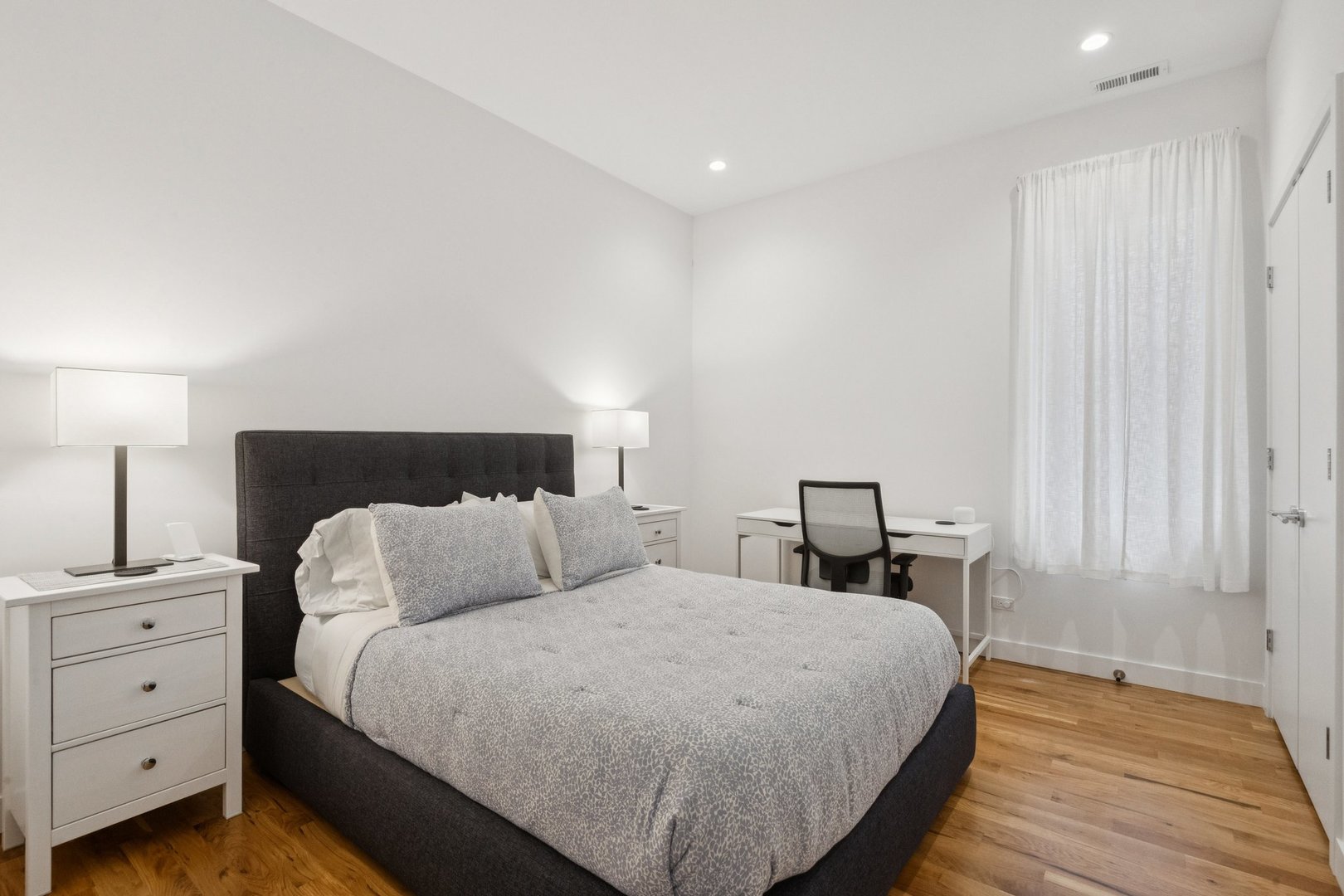 1827 N Milwaukee Avenue 301 Property Photo 12