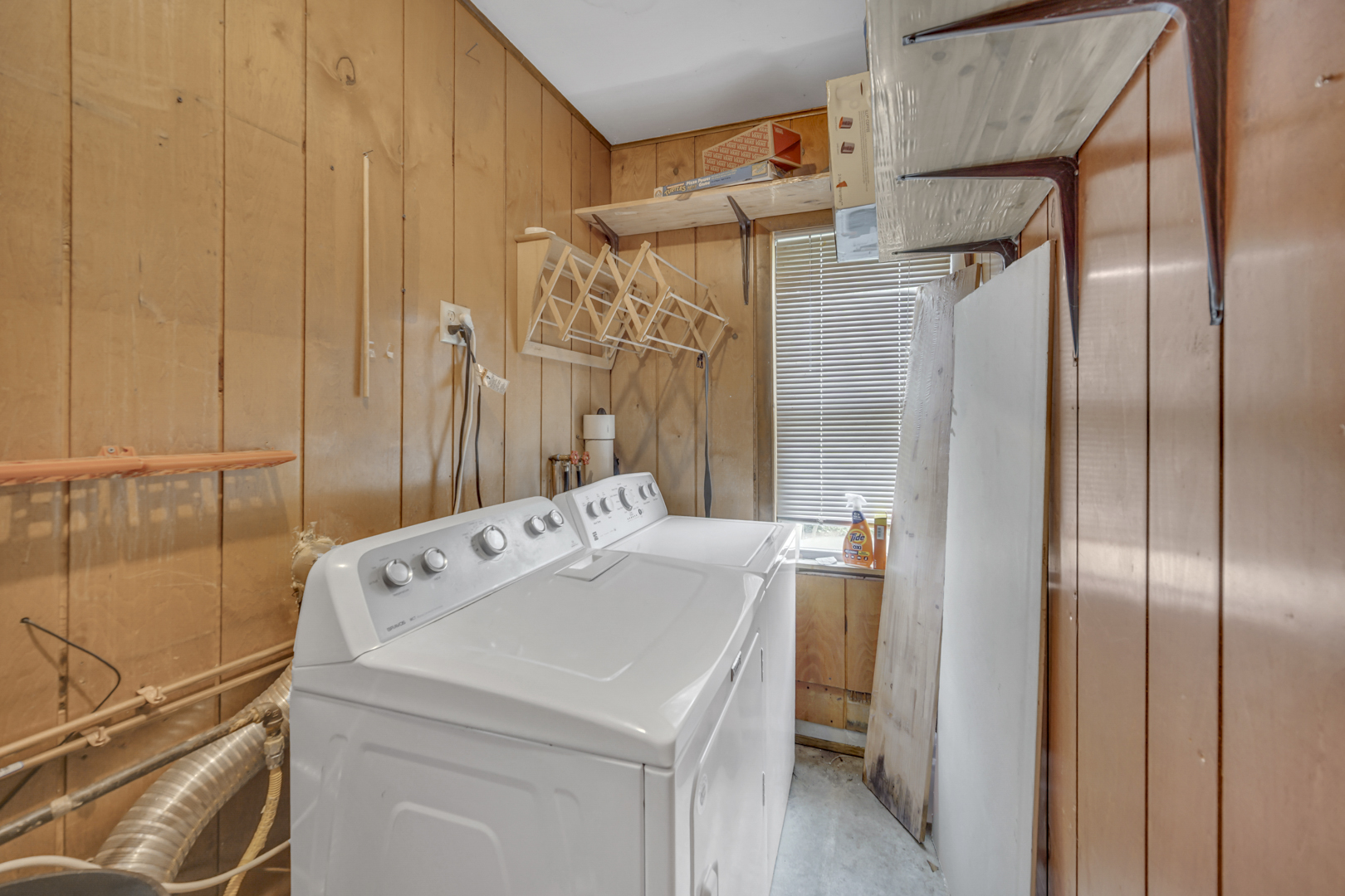 230 W Morris Avenue Property Photo 18