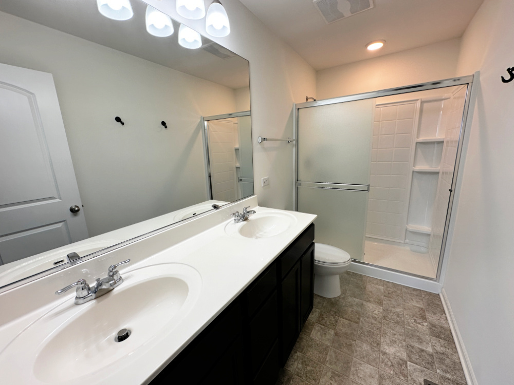 2329 Upland Road Property Photo 9