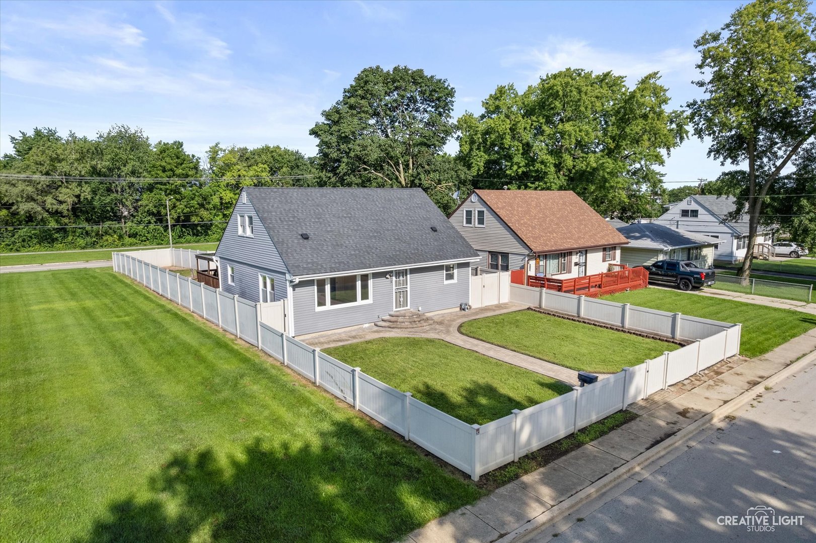 219 Saint Joseph Avenue Property Photo 3