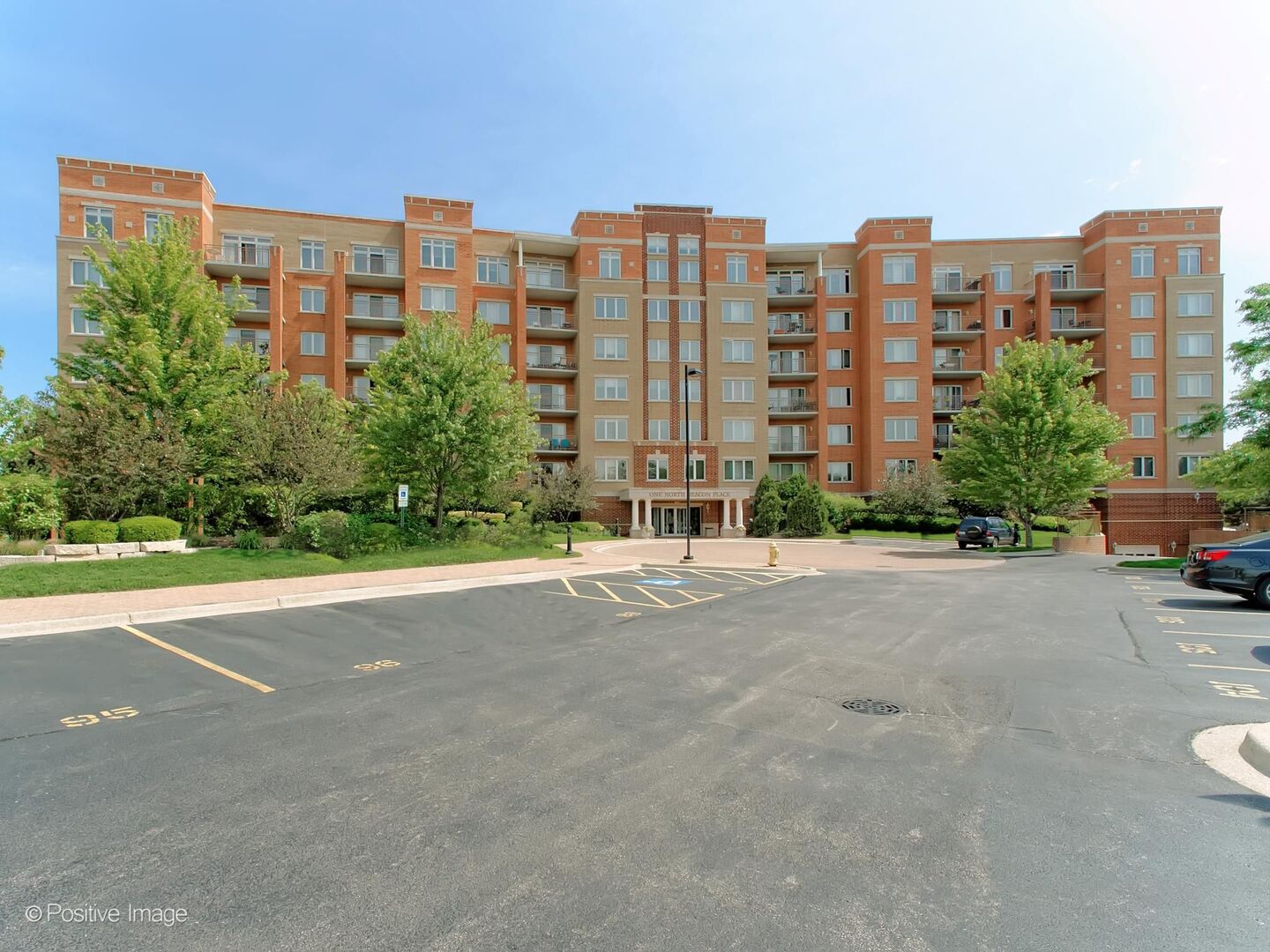 1 N Beacon Place 511