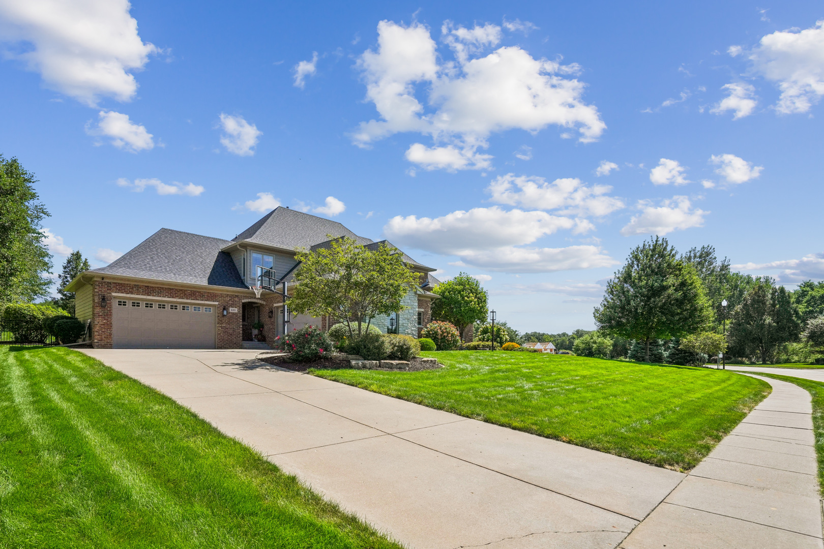4861 Pigeon Creek Trail Property Photo 4