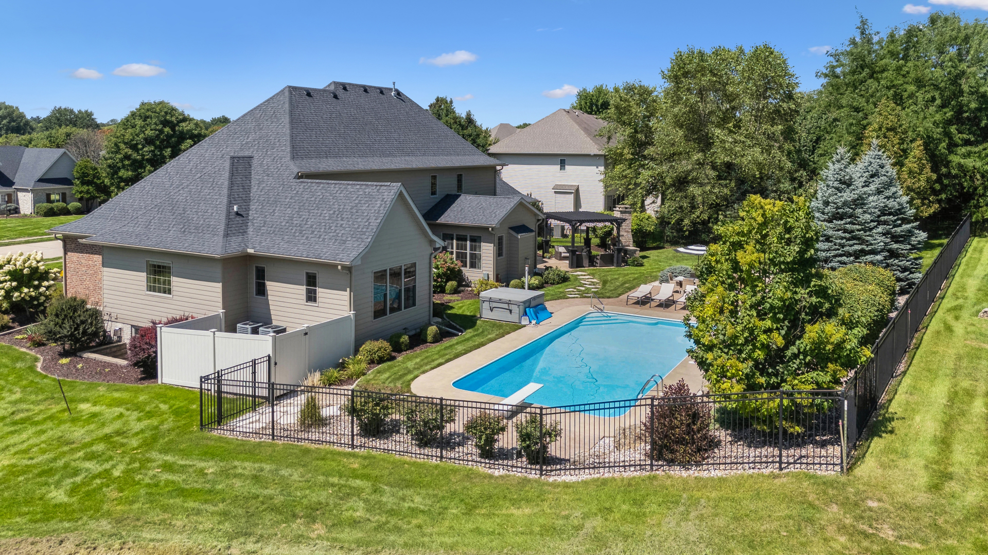 4861 Pigeon Creek Trail Property Photo 49