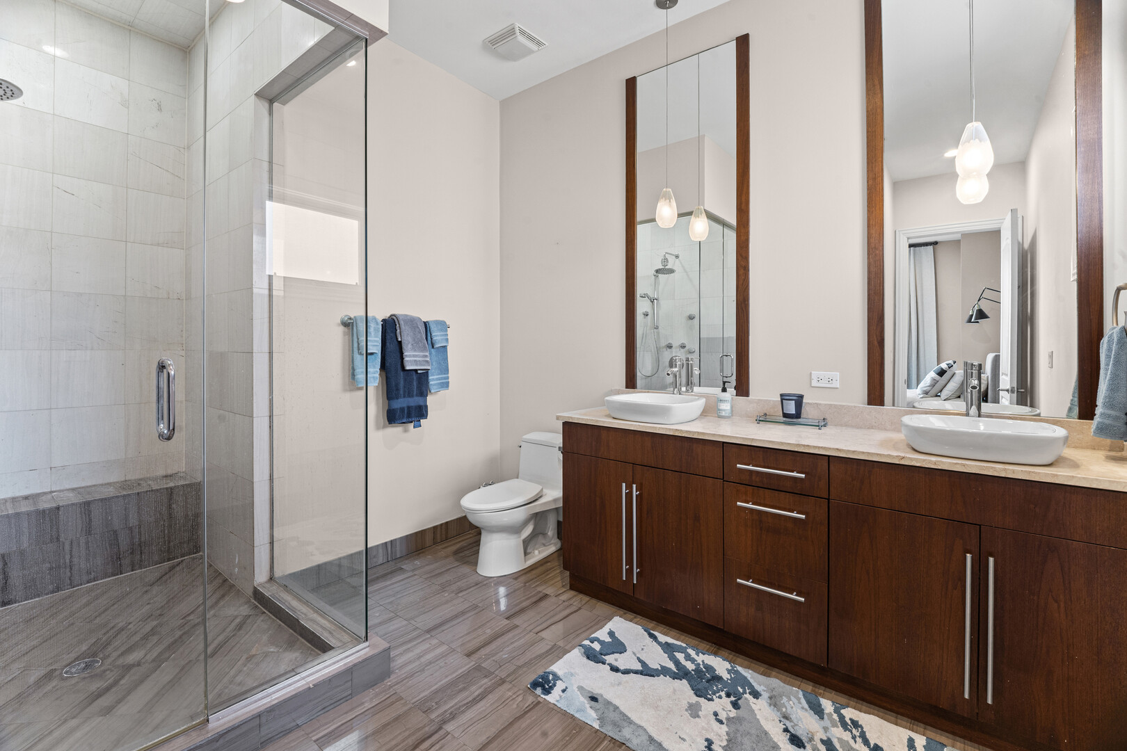 831 N Paulina Street 2e Property Photo 14