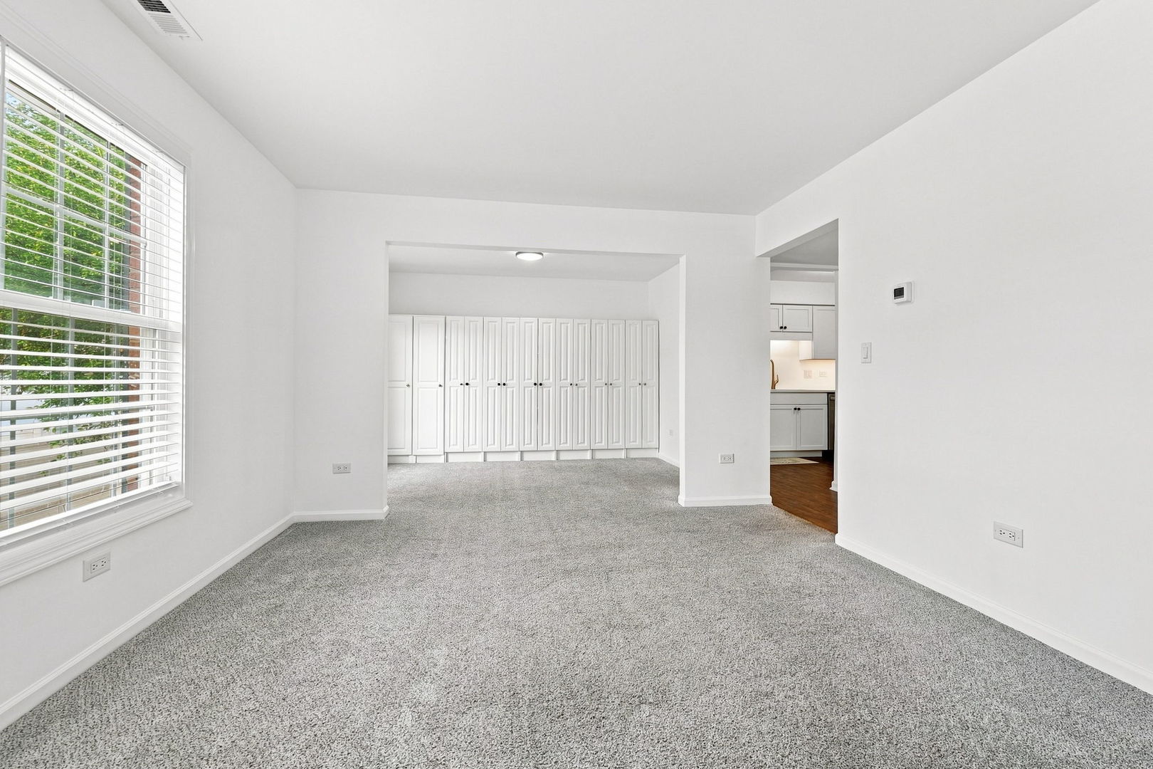 540 Devonshire Lane 7 Property Photo 6