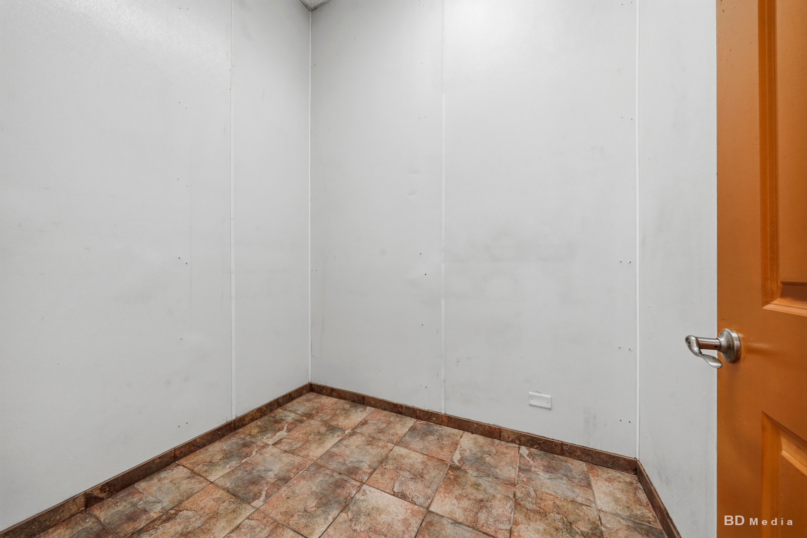 5240 159th Street 1b Property Photo 17