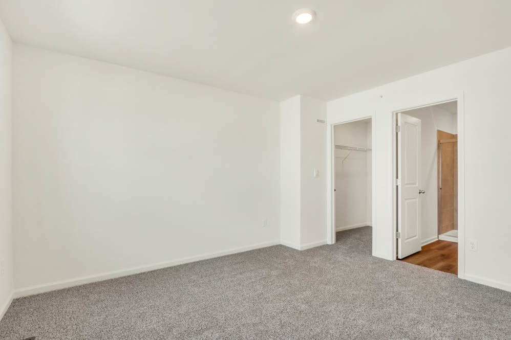 2052 Yellowstone Boulevard Property Photo 11