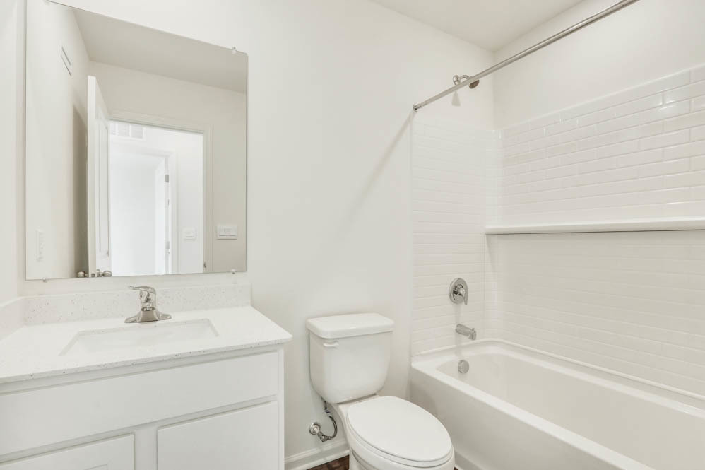 2052 Yellowstone Boulevard Property Photo 17