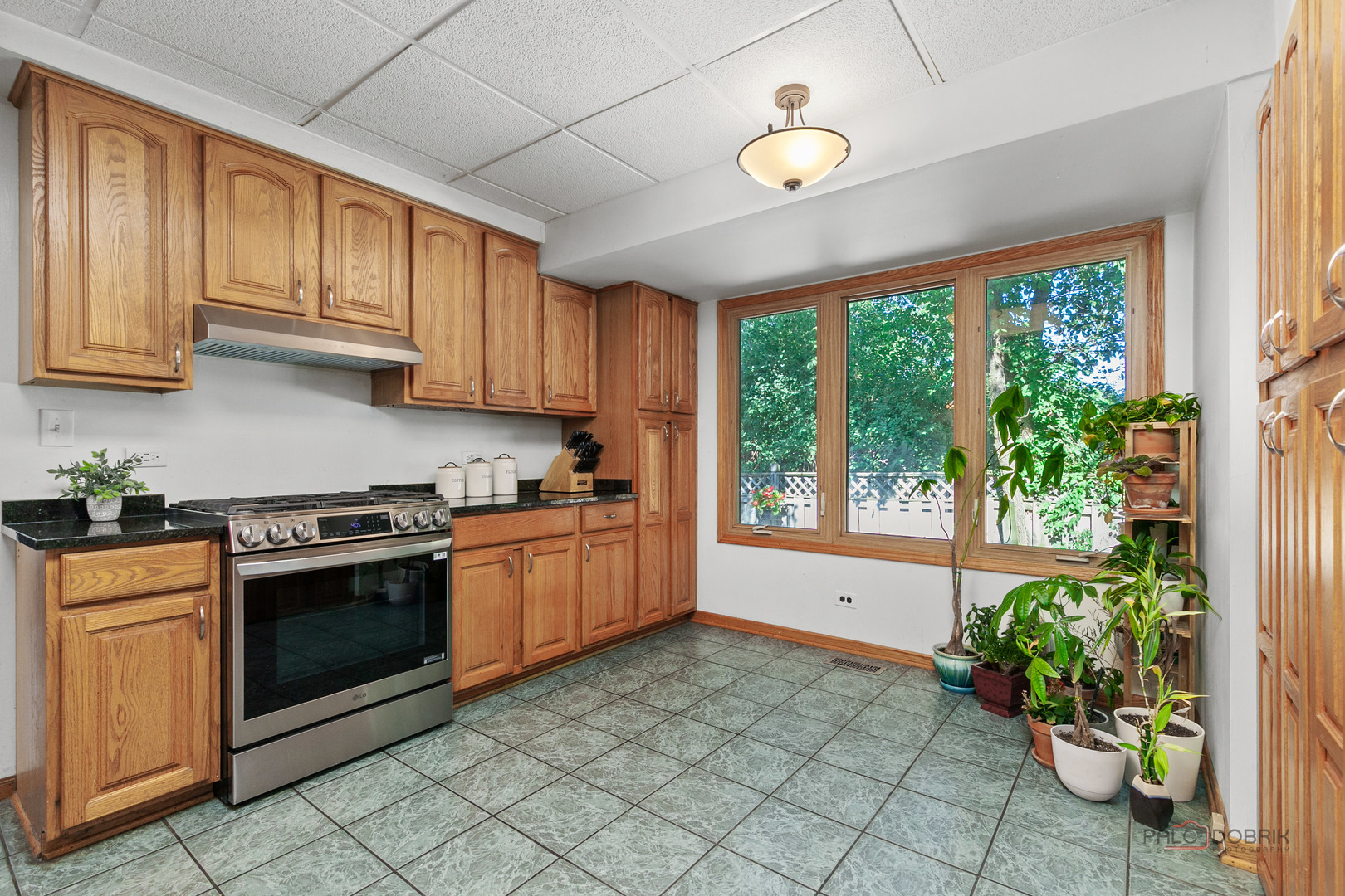 720 S Butterfield Road Property Photo 13