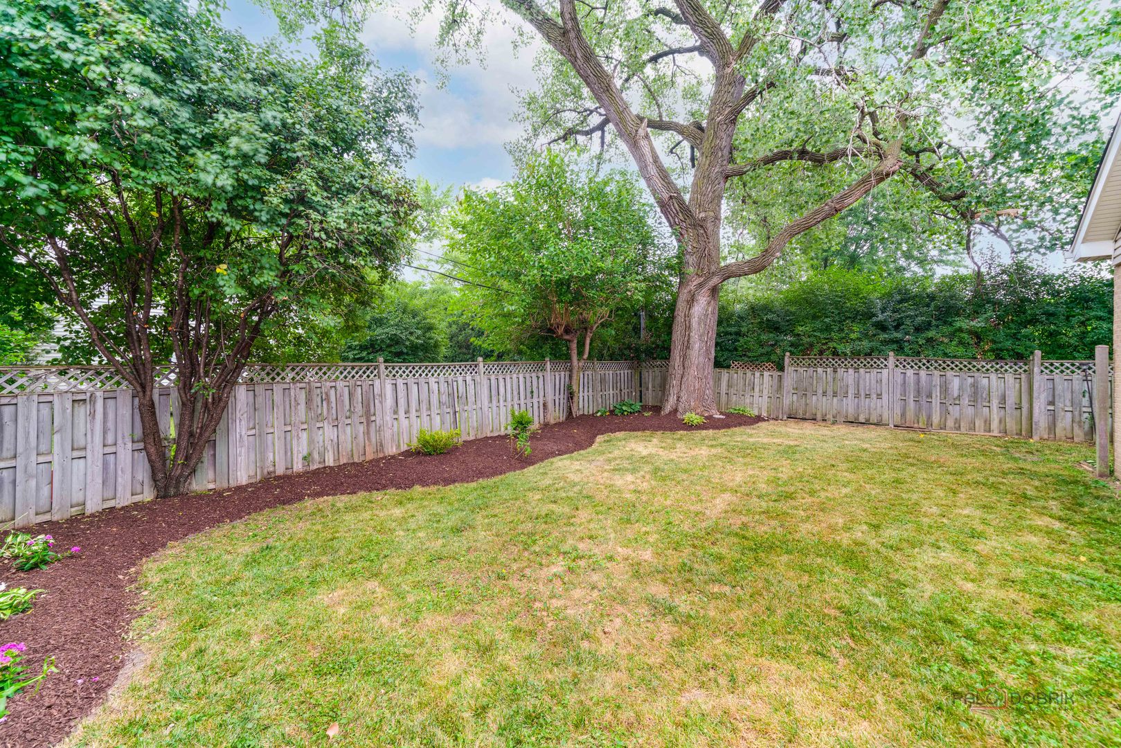 720 S Butterfield Road Property Photo 49