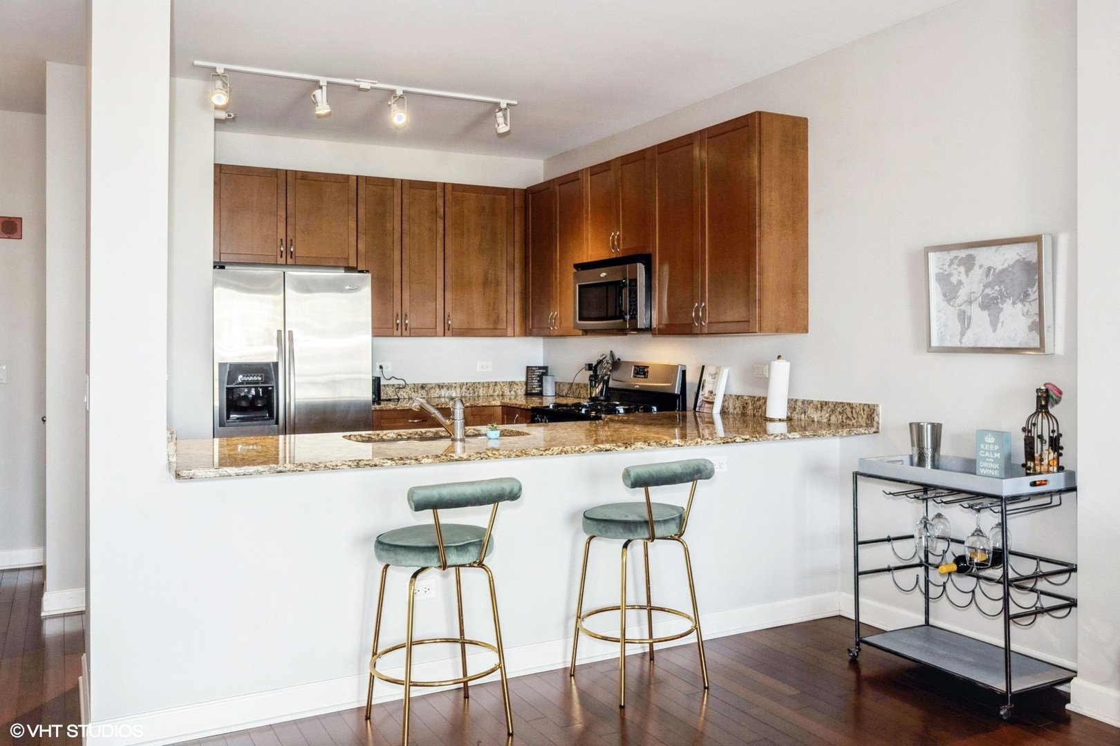 451 W Huron Street 1003 Property Photo 7