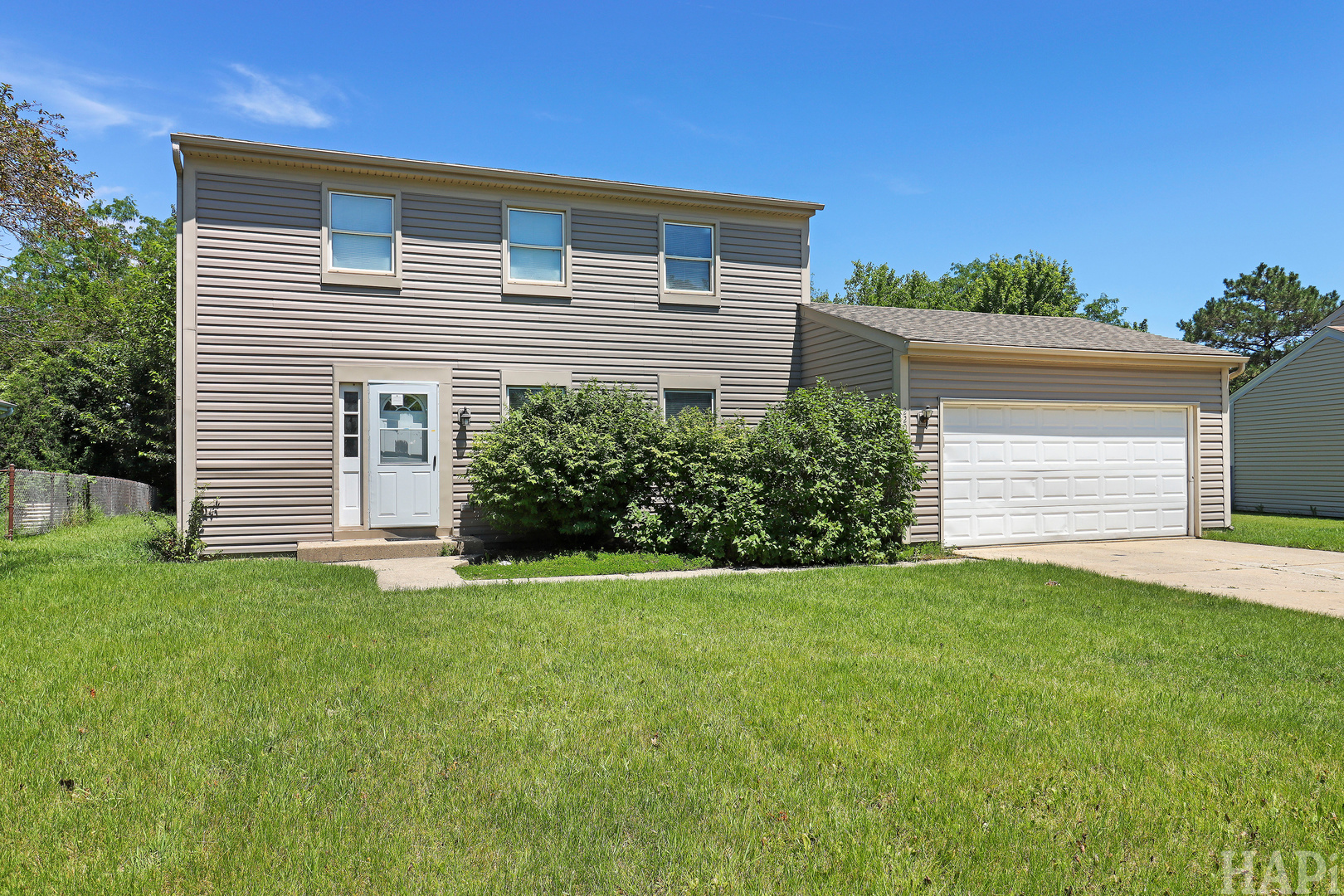2208 Kensington Drive Property Photo 1