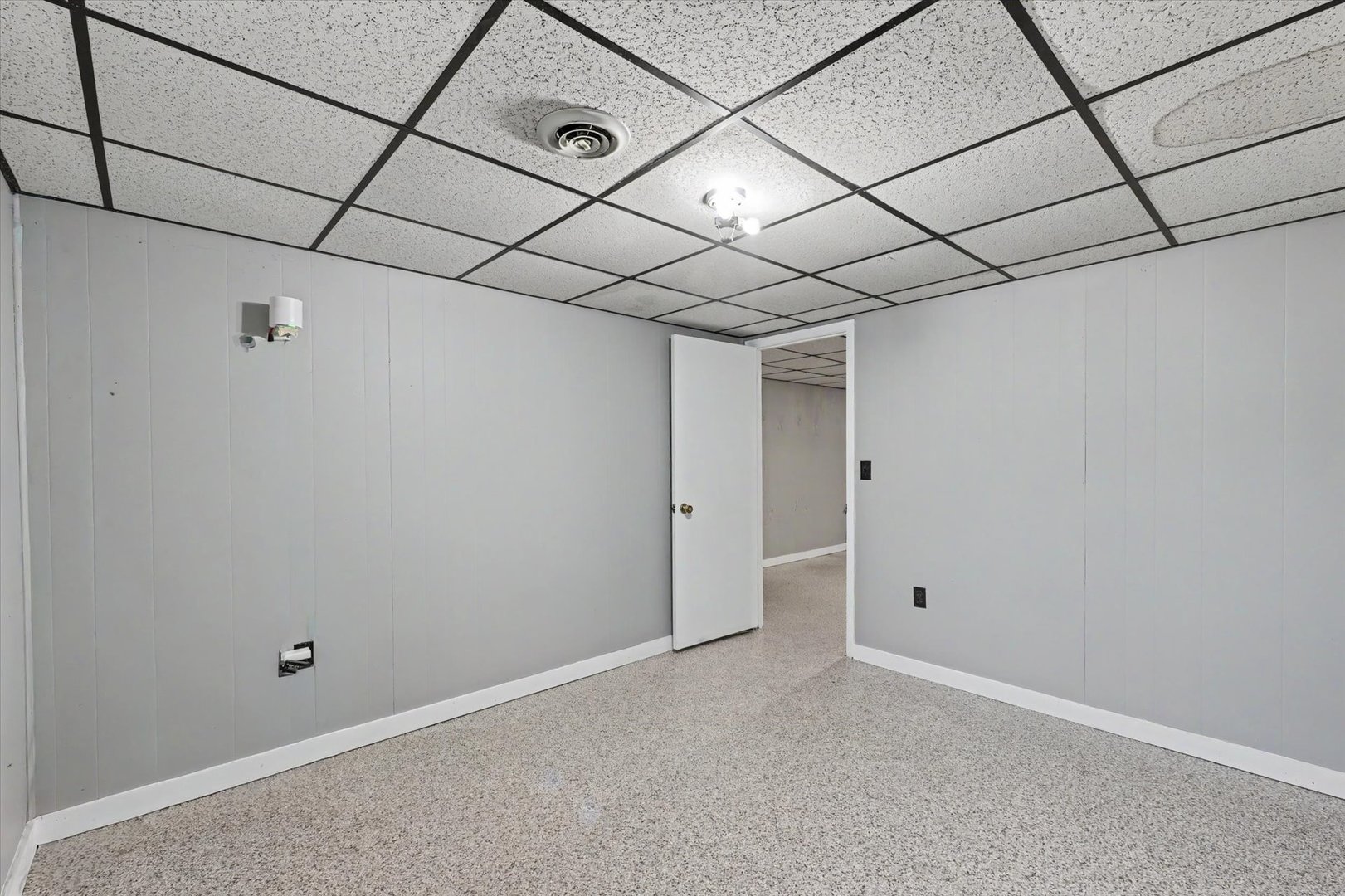 2499 County Road 2600 Property Photo 33