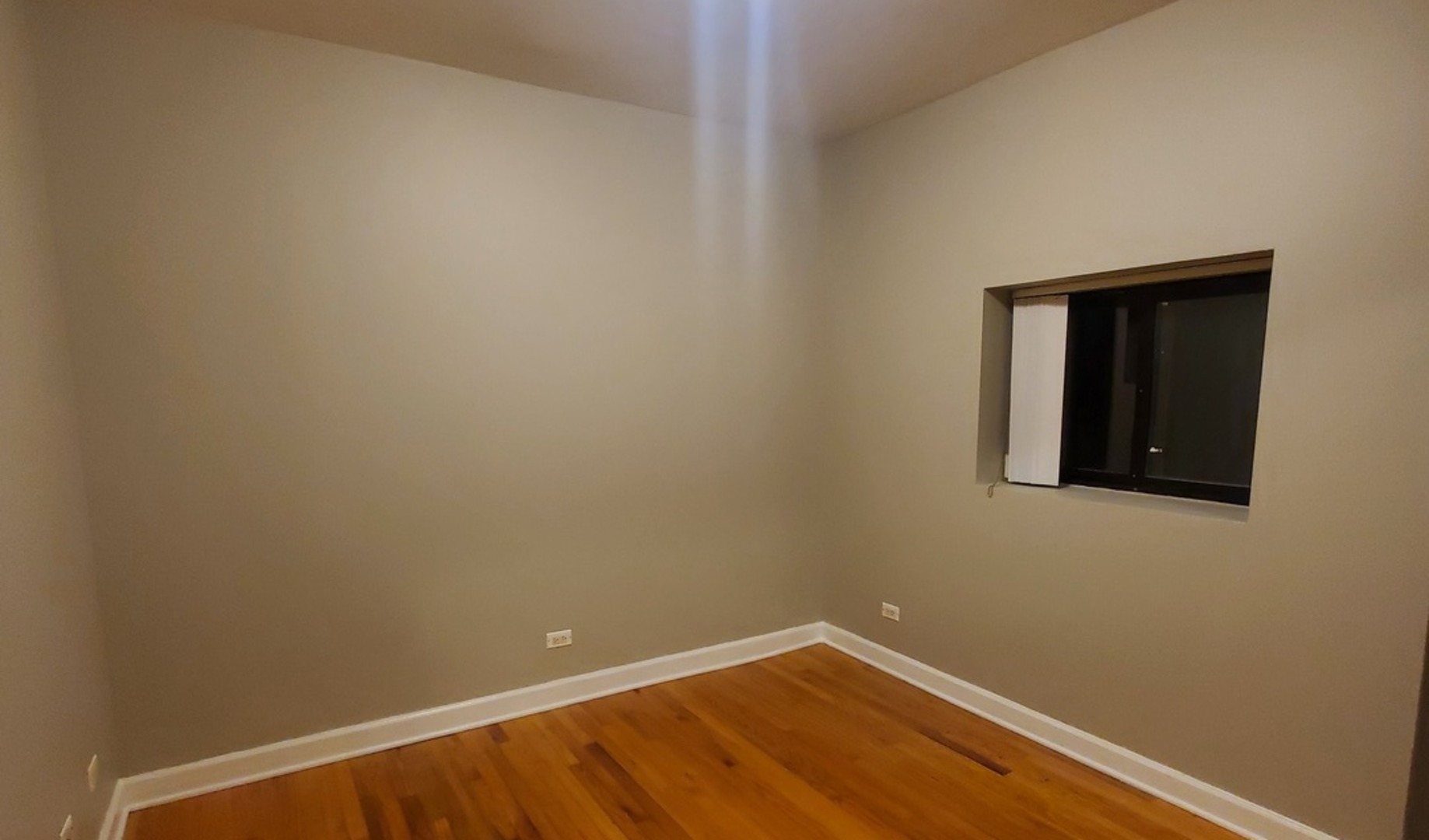 2747 N Oak Park Avenue Property Photo 10