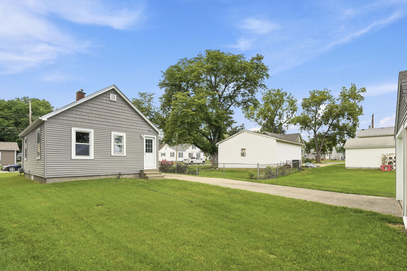 939 31st Street Property Photo 3