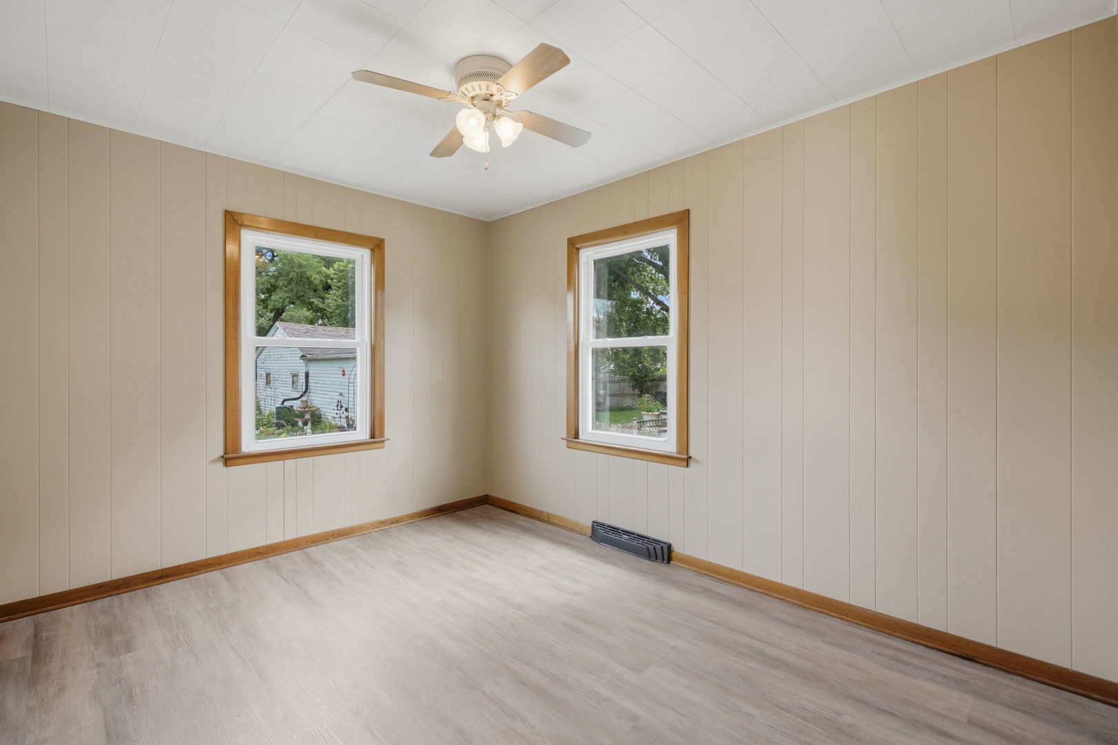 939 31st Street Property Photo 11