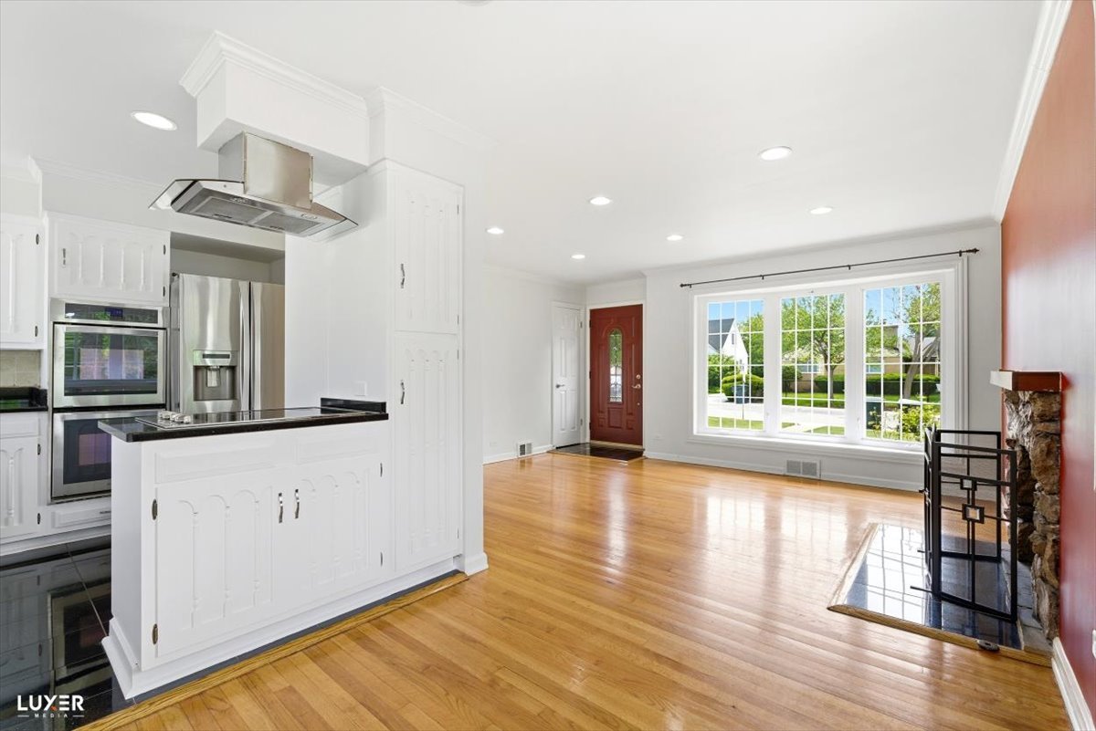 2 Washington Street Property Photo 5